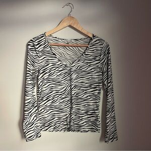 Gaze Black and White Fitted V neck Y2K Zebra Print Blouse